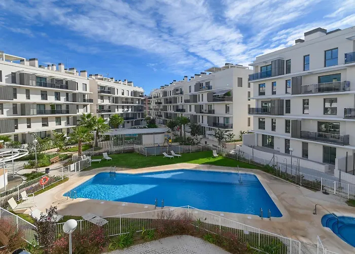 Marina Real Iii By Aguilarent